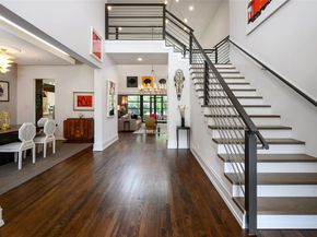 3817  Meadowdale Lane , Dallas Texas 75229