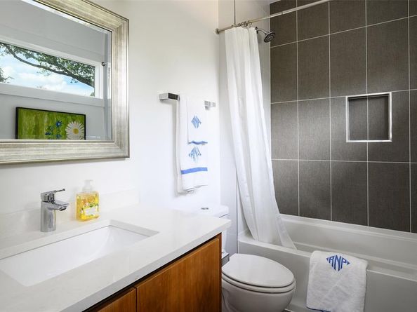 3817  Meadowdale Lane , Dallas Texas 75229