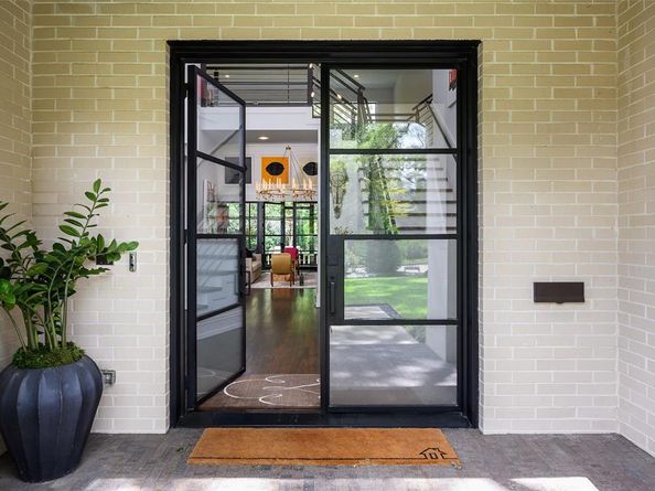 3817  Meadowdale Lane , Dallas Texas 75229