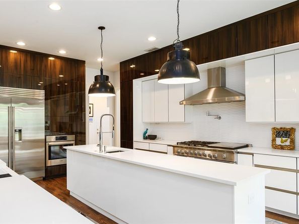 3817  Meadowdale Lane , Dallas Texas 75229