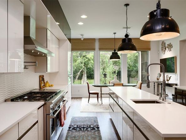 3817  Meadowdale Lane , Dallas Texas 75229