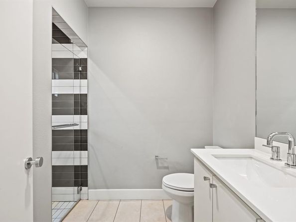 3866  Lively Lane , Dallas Texas 75220