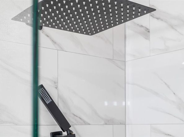 1712  Crest Point Drive , Arlington Texas 76012