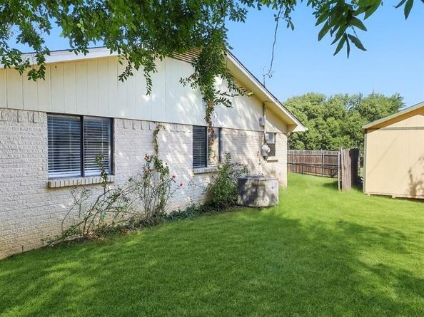 6901  Wicks Trail , Fort Worth Texas 76133