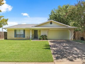 6901  Wicks Trail , Fort Worth Texas 76133