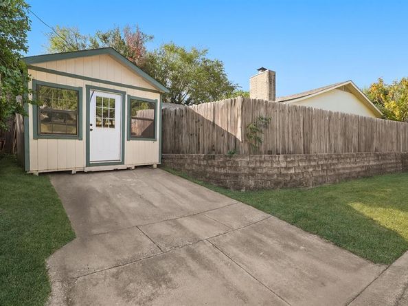 6901  Wicks Trail , Fort Worth Texas 76133