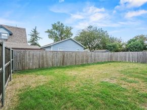 1916  Shaw Street , Dallas Texas 75212