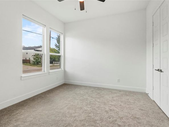 1916  Shaw Street , Dallas Texas 75212