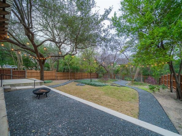 2430  Springhill Drive , Dallas Texas 75228