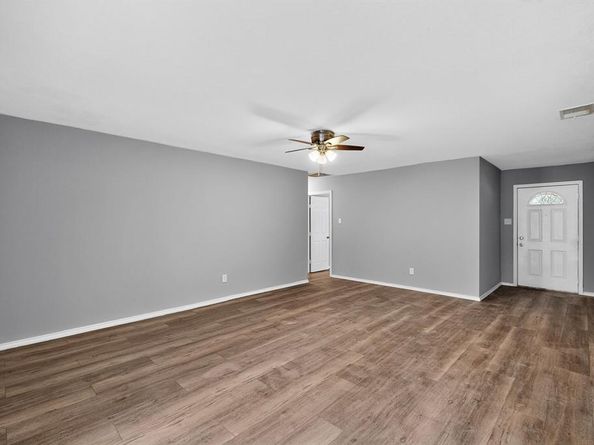 5717  Macrae Street , Haltom City Texas 76148