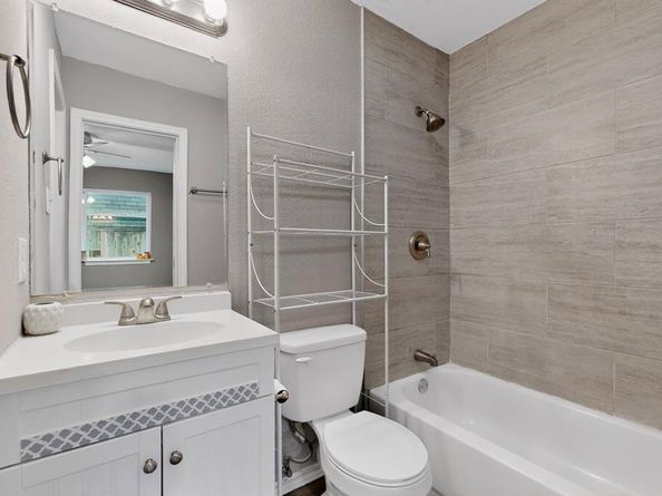 5717  Macrae Street , Haltom City Texas 76148