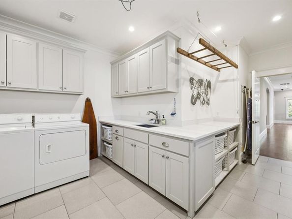7518  Centenary Avenue , Dallas Texas 75225