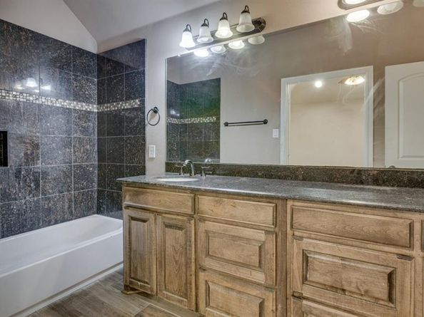 924  Via Barcelona  , Mesquite Texas 75150