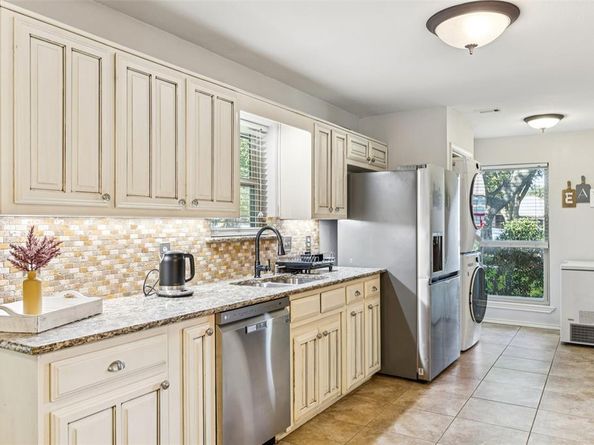 1912  Villanova Drive , Richardson Texas 75081