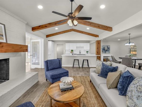 11001  Oak Grove Road S, Burleson Texas 76028