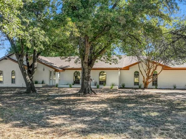 11001  Oak Grove Road S, Burleson Texas 76028