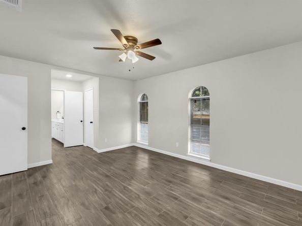 11001  Oak Grove Road S, Burleson Texas 76028