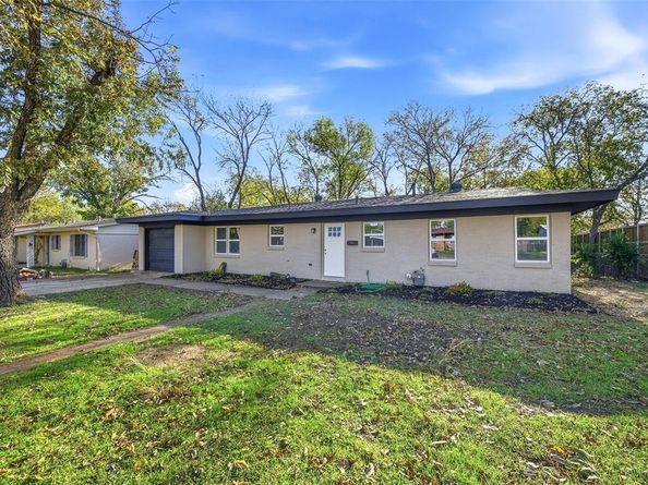 8012  Laura Street , North Richland Hills Texas 76180