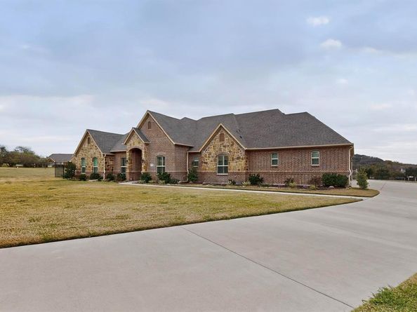 2416  Sweeping Meadows Lane , Cedar Hill Texas 75104