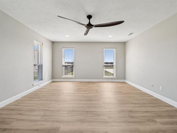 261  Meadowpark  , McLendon Chisholm Texas 75032