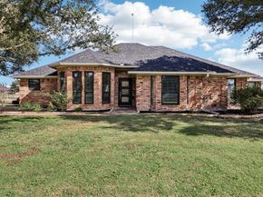 261  Meadowpark  , McLendon Chisholm Texas 75032