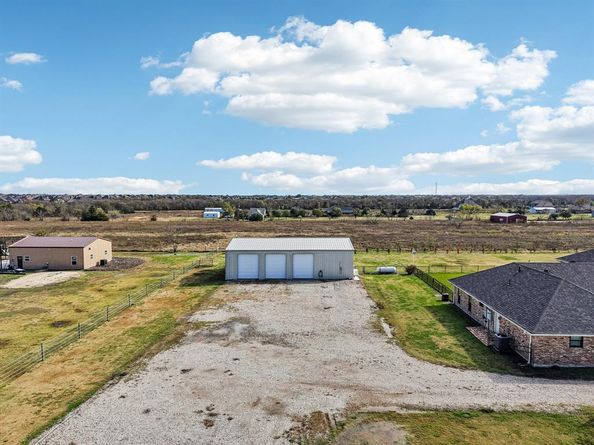 261  Meadowpark  , McLendon Chisholm Texas 75032