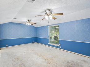 805  Newport Road , Fort Worth Texas 76120