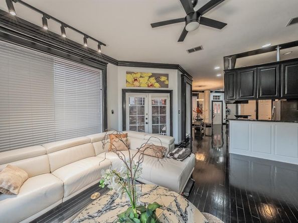 619  Lochngreen Trail , Arlington Texas 76012