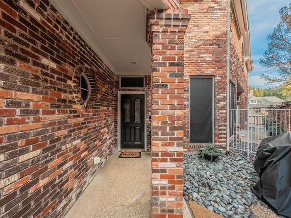 619  Lochngreen Trail , Arlington Texas 76012