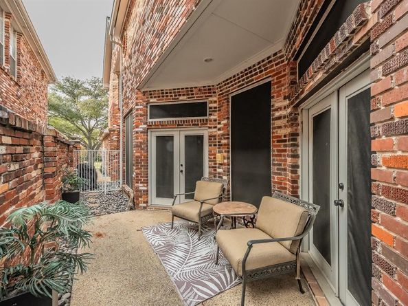 619  Lochngreen Trail , Arlington Texas 76012