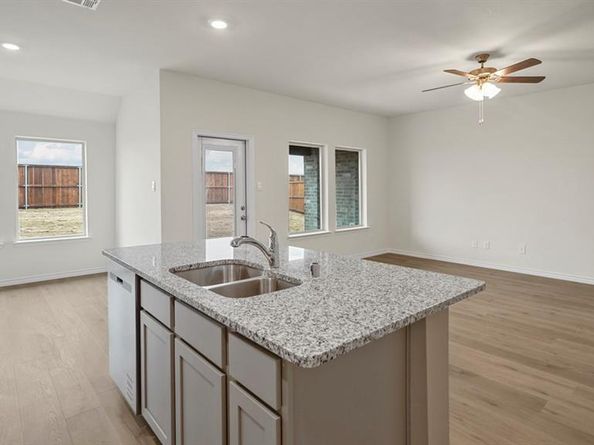 1915  Windy Banks Drive , Princeton Texas 75407