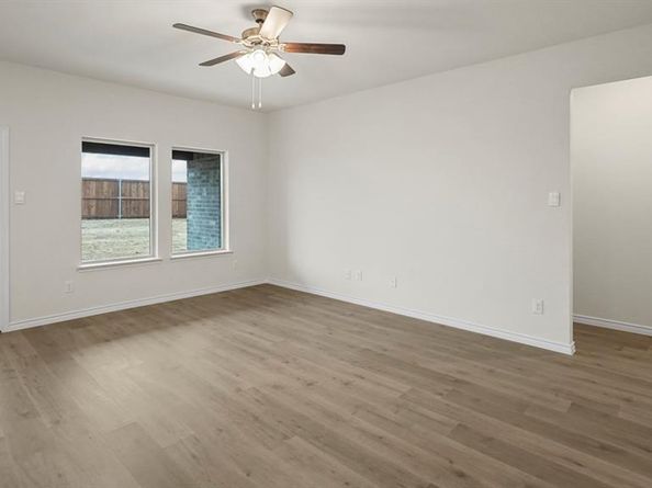 1915  Windy Banks Drive , Princeton Texas 75407