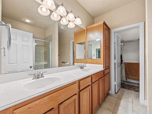 708  Chestnut Hill Drive , Allen Texas 75013