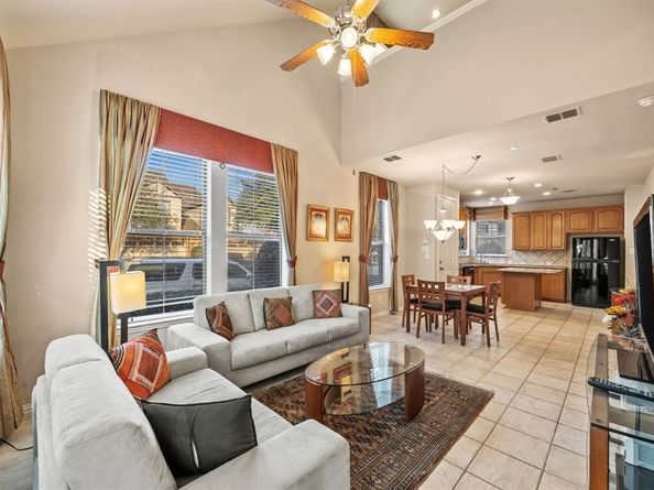 708  Chestnut Hill Drive , Allen Texas 75013