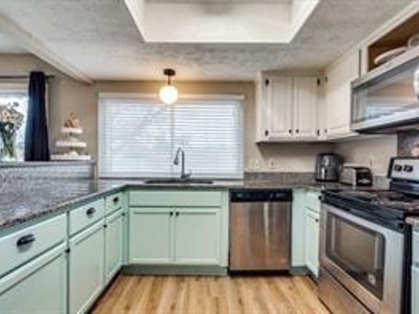 2520  Via Avenida Drive , Carrollton Texas 75006