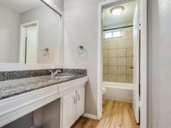 2520  Via Avenida Drive , Carrollton Texas 75006