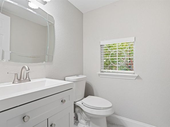 2902  State Street  5, Dallas Texas 75204