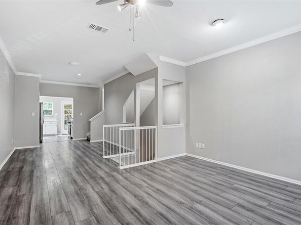 2902  State Street  5, Dallas Texas 75204