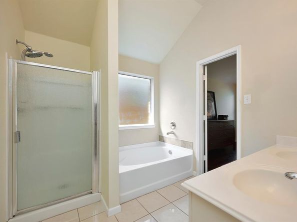 1333  Missionary Ridge Trail , Fort Worth Texas 76131