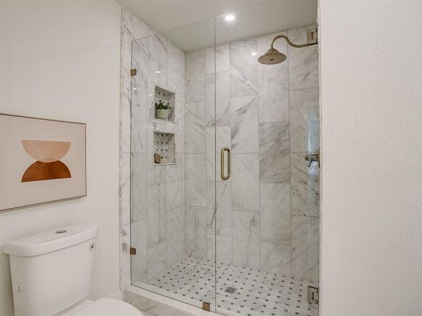 2560  Rogers Avenue , Fort Worth Texas 76109