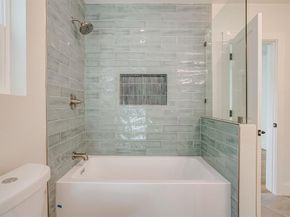 2560  Rogers Avenue , Fort Worth Texas 76109