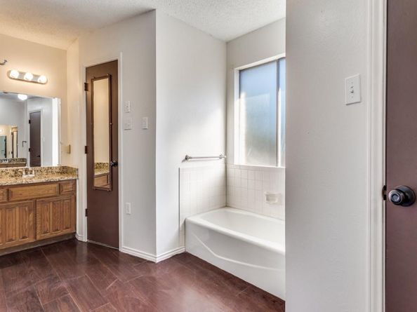 3537  Wedgworth Road S, Fort Worth Texas 76133