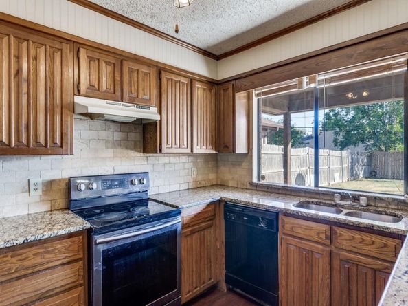 3537  Wedgworth Road S, Fort Worth Texas 76133