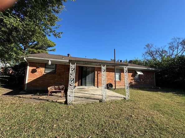 222 W Vista Drive , Garland Texas 75041