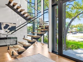 7202  Caillet Street , Dallas Texas 75209