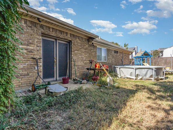 2825  Stoneridge Drive , Garland Texas 75044