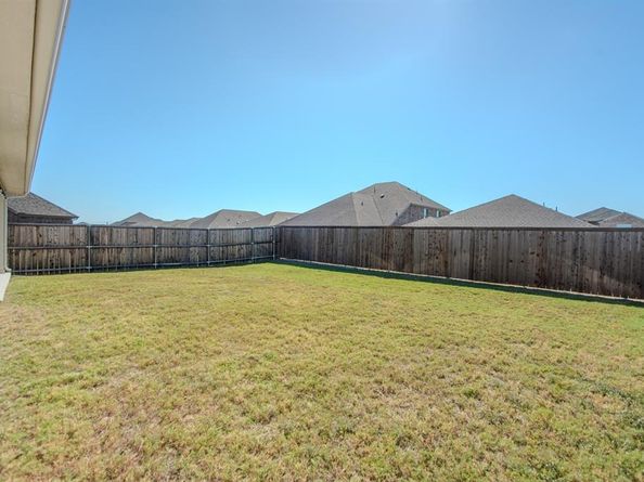 1700  Gold Mine Trail , Aubrey Texas 76227