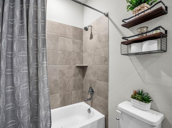 1700  Gold Mine Trail , Aubrey Texas 76227