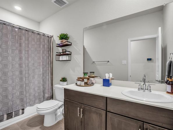 1700  Gold Mine Trail , Aubrey Texas 76227