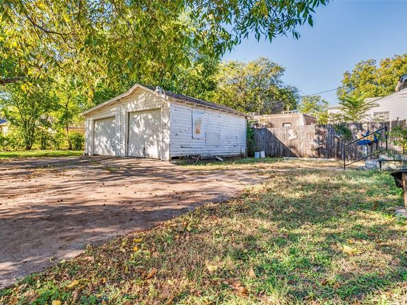 3422  Falls Drive , Dallas Texas 75211